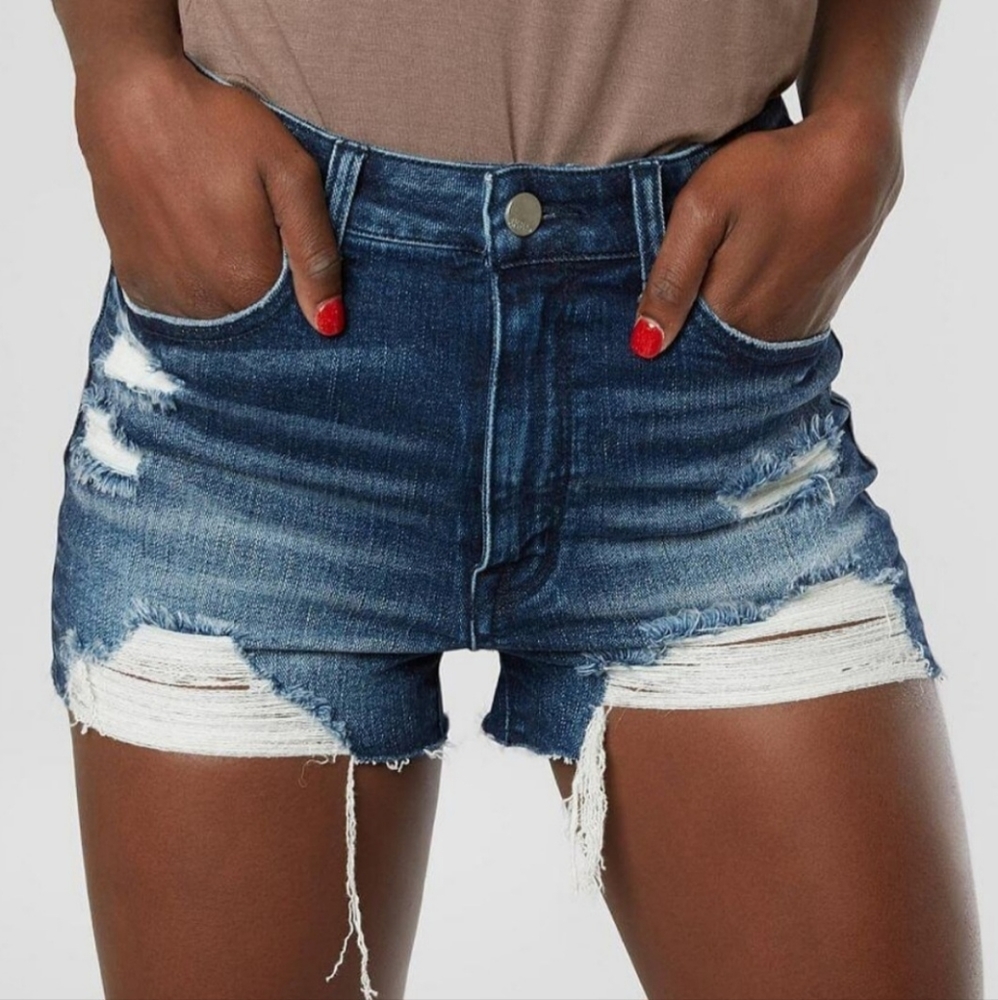 Buckle BKE Stella High Rise Distressed Denim Shorts